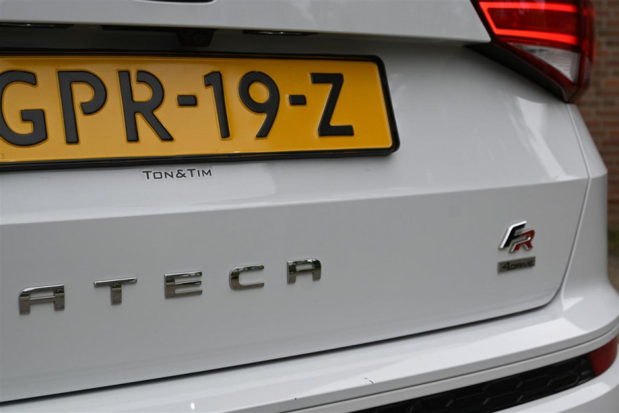 Seat Ateca 2.0 EcoTSI FR 4DRIVE Pano A.Cruise Cam 190PK ´17