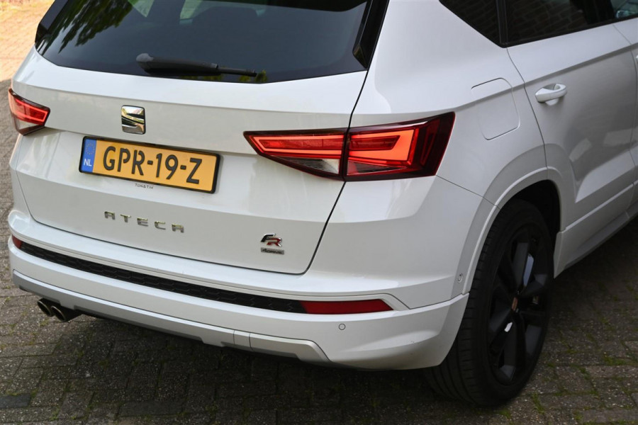 Seat Ateca 2.0 EcoTSI FR 4DRIVE Pano A.Cruise Cam 190PK ´17