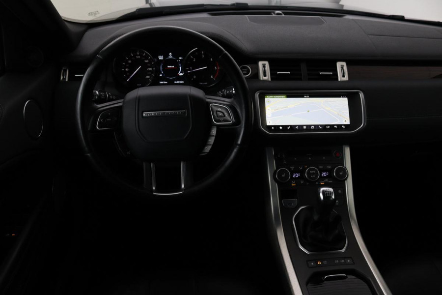 Land Rover Range Rover Evoque 2.0 TD4 SE | 2e eigenaar | Panoramadak | Leder | Stoelverwarming | 360 camera | Full LED | Carplay | Meridian Sound | Memory | Stuurverwarming | Keyless
