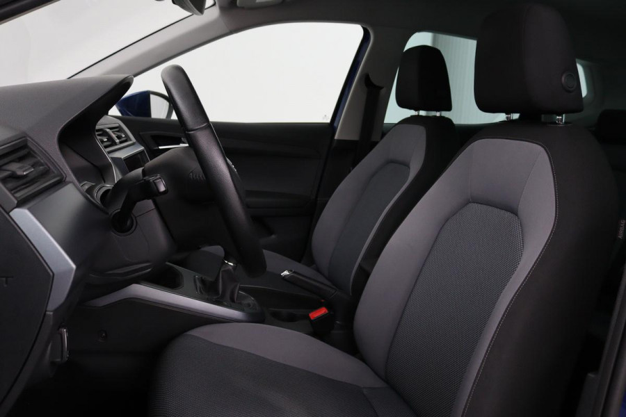 Seat Arona 1.0 TSI Style | Carplay | Climate control | Navigatie | Parkeerhulp | Cruise control | Bluetooth | Getint glas