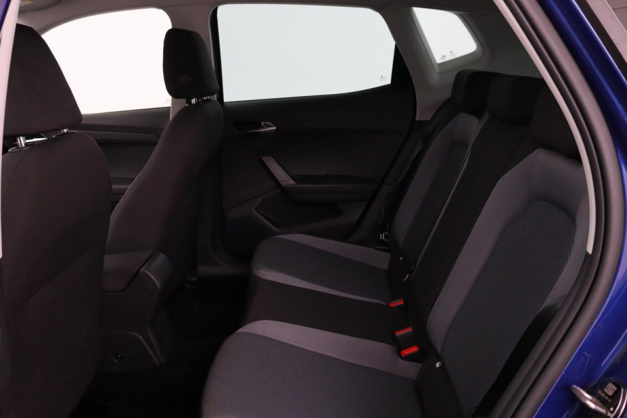 Seat Arona 1.0 TSI Style | Carplay | Climate control | Navigatie | Parkeerhulp | Cruise control | Bluetooth | Getint glas
