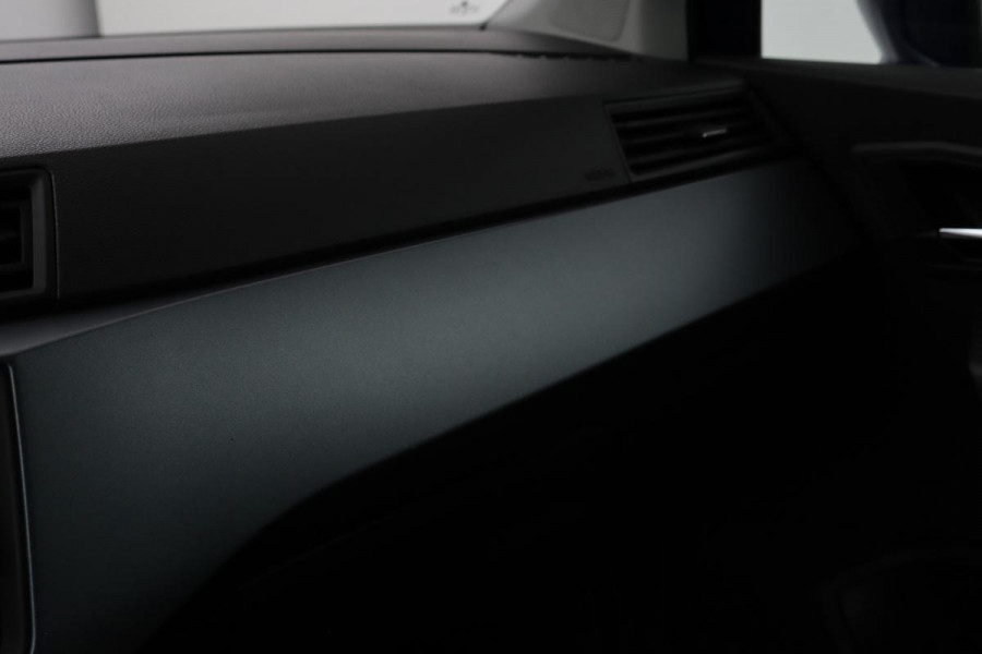 Seat Arona 1.0 TSI Style | Carplay | Climate control | Navigatie | Parkeerhulp | Cruise control | Bluetooth | Getint glas