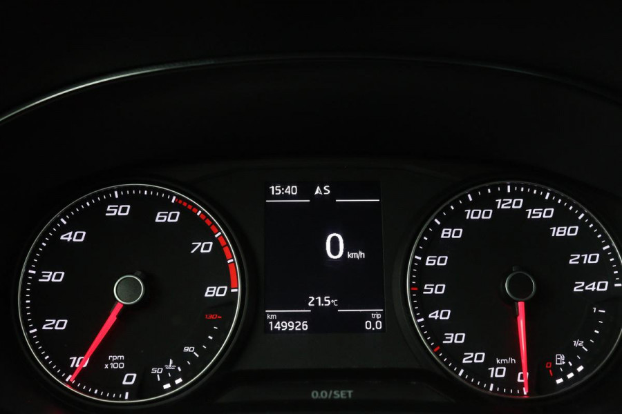 Seat Arona 1.0 TSI Style | Carplay | Climate control | Navigatie | Parkeerhulp | Cruise control | Bluetooth | Getint glas