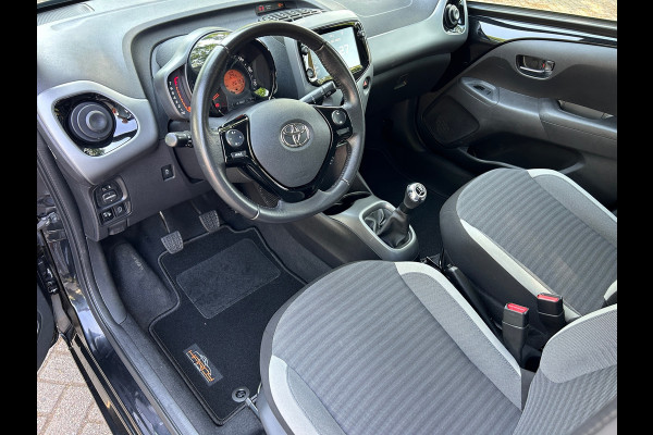 Toyota Aygo 1.0 VVT-i x-play Apple Carplay Camera NW Model
