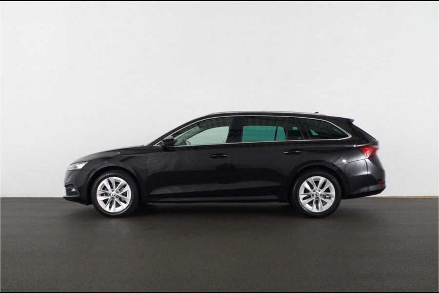 Škoda Octavia Combi 1.0 e-TSI Ambition > Camera/Trekhaak/Black Magic/sfeerverlichting/All season banden...