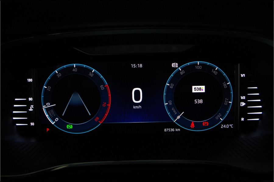 Škoda Octavia Combi 1.0 e-TSI Ambition > Camera/Trekhaak/Black Magic/sfeerverlichting/All season banden...