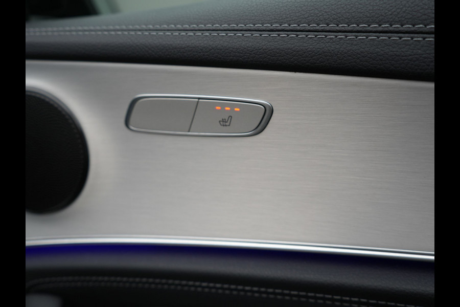 Mercedes-Benz E-Klasse Estate 300e AMG Plug In Hybrid 320pk Dealer O.H PHEV | Widescreen Navi | Sfeerverlichting | Night Pakket | Camera | Apple Carplay | Alcantara Sportstoelen Verwarmd | LED |