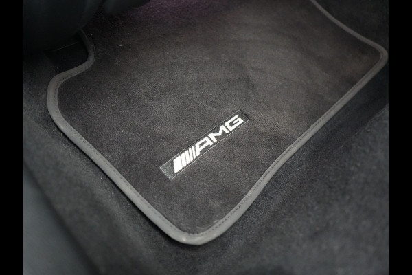 Mercedes-Benz E-Klasse Estate 300e AMG Plug In Hybrid 320pk Dealer O.H PHEV | Widescreen Navi | Sfeerverlichting | Night Pakket | Camera | Apple Carplay | Alcantara Sportstoelen Verwarmd | LED |