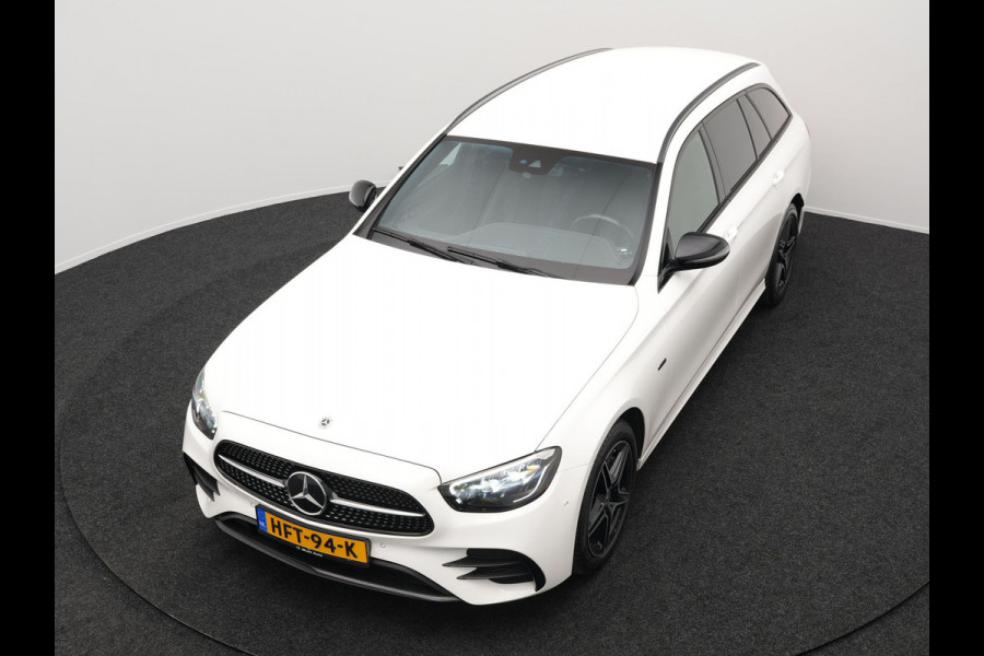 Mercedes-Benz E-Klasse Estate 300e AMG Plug In Hybrid 320pk Dealer O.H PHEV | Widescreen Navi | Sfeerverlichting | Night Pakket | Camera | Apple Carplay | Alcantara Sportstoelen Verwarmd | LED |
