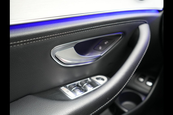 Mercedes-Benz E-Klasse Estate 300e AMG Plug In Hybrid 320pk Dealer O.H PHEV | Widescreen Navi | Sfeerverlichting | Night Pakket | Camera | Apple Carplay | Alcantara Sportstoelen Verwarmd | LED |