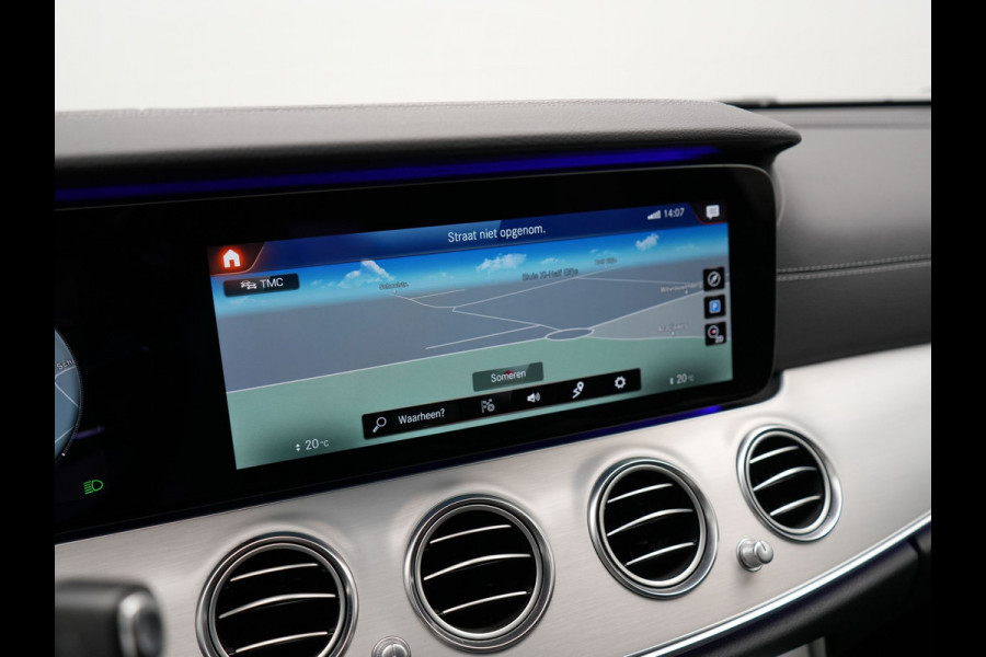 Mercedes-Benz E-Klasse Estate 300e AMG Plug In Hybrid 320pk Dealer O.H PHEV | Widescreen Navi | Sfeerverlichting | Night Pakket | Camera | Apple Carplay | Alcantara Sportstoelen Verwarmd | LED |
