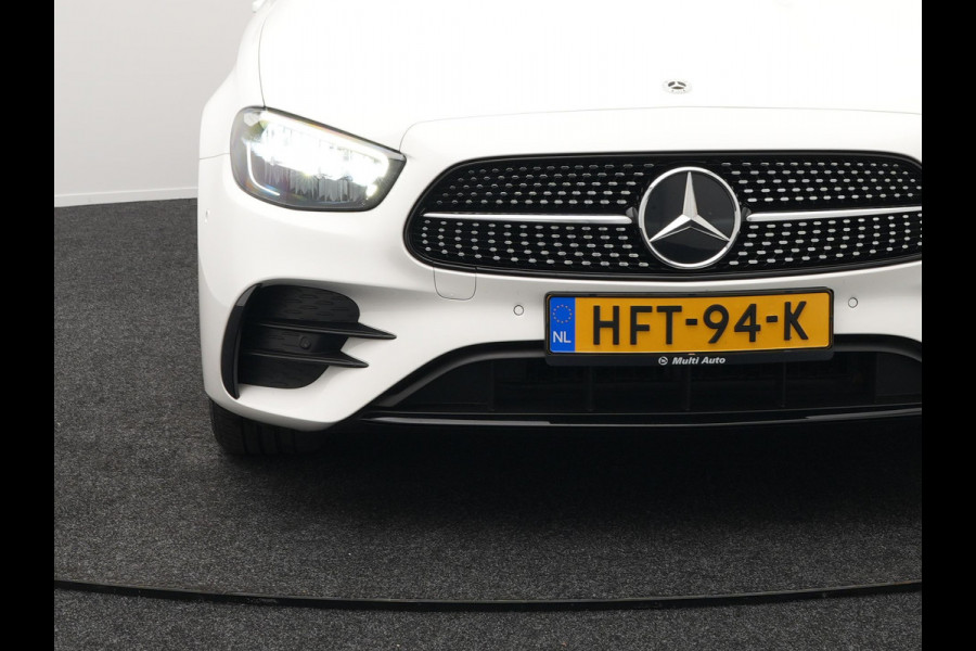 Mercedes-Benz E-Klasse Estate 300e AMG Plug In Hybrid 320pk Dealer O.H PHEV | Widescreen Navi | Sfeerverlichting | Night Pakket | Camera | Apple Carplay | Alcantara Sportstoelen Verwarmd | LED |