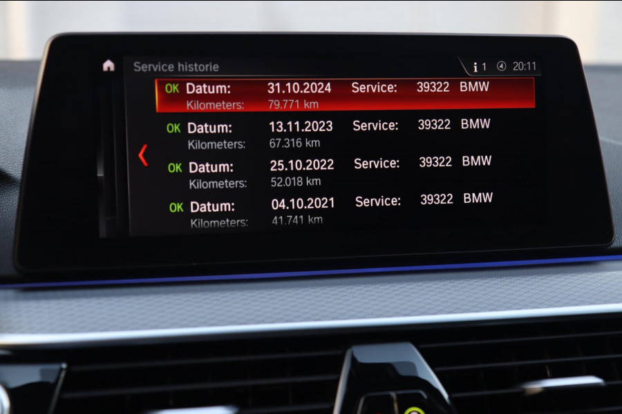 BMW 5 Serie Touring 540i xDrive M Sport / PANODAK / Soft Close / CAMERA / HUD / H&K / KEYLESS