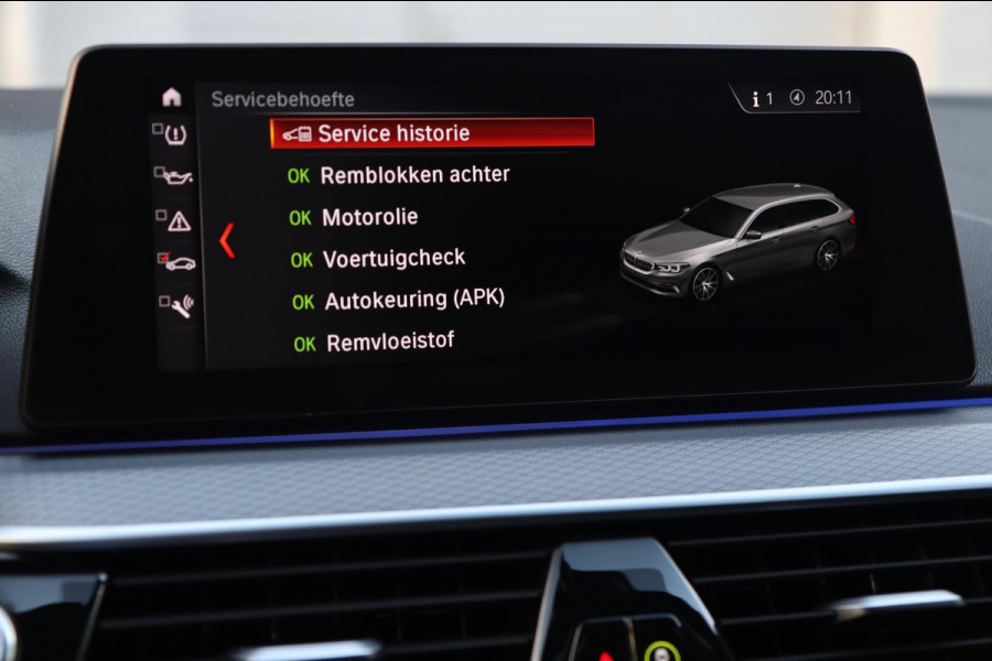 BMW 5 Serie Touring 540i xDrive M Sport / PANODAK / Soft Close / CAMERA / HUD / H&K / KEYLESS