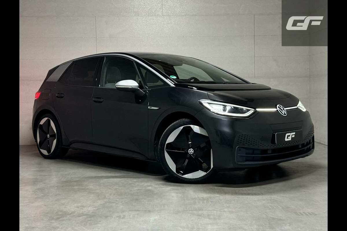Volkswagen ID.3 First Max 58 kWh Pano Sfeer Hud Trekh. NAP Volkswagen ID.3 First Max 58 kWh Pano Sfeer Hud Trekh. NAP
