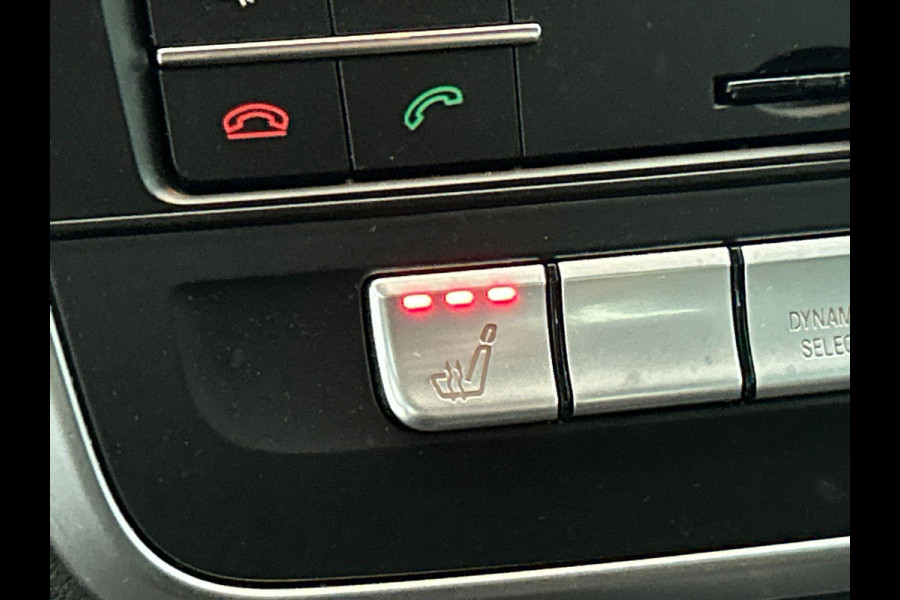 Mercedes-Benz CLA-Klasse 180 AMG Night Automaat (NAVIGATIE, STOELVERWARMING, LED, STUURBEDIENING, AFNEEMBARE TREKHAAK)