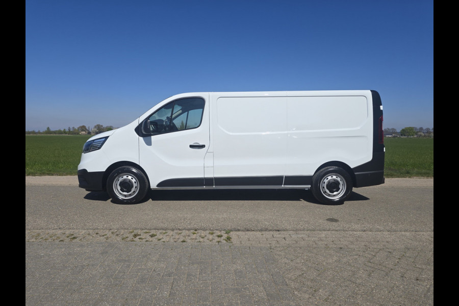 Renault Trafic 2.0 dCi T30 L2 H1 - Euro 6 - 130 Pk - Navi - ParkeerCamera - Airco