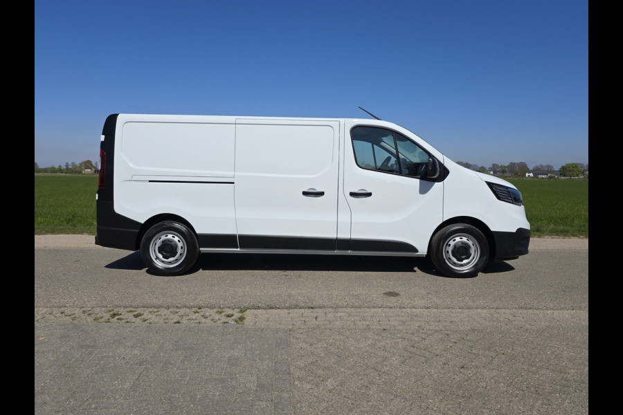 Renault Trafic 2.0 dCi T30 L2 H1 - Euro 6 - 130 Pk - Navi - ParkeerCamera - Airco