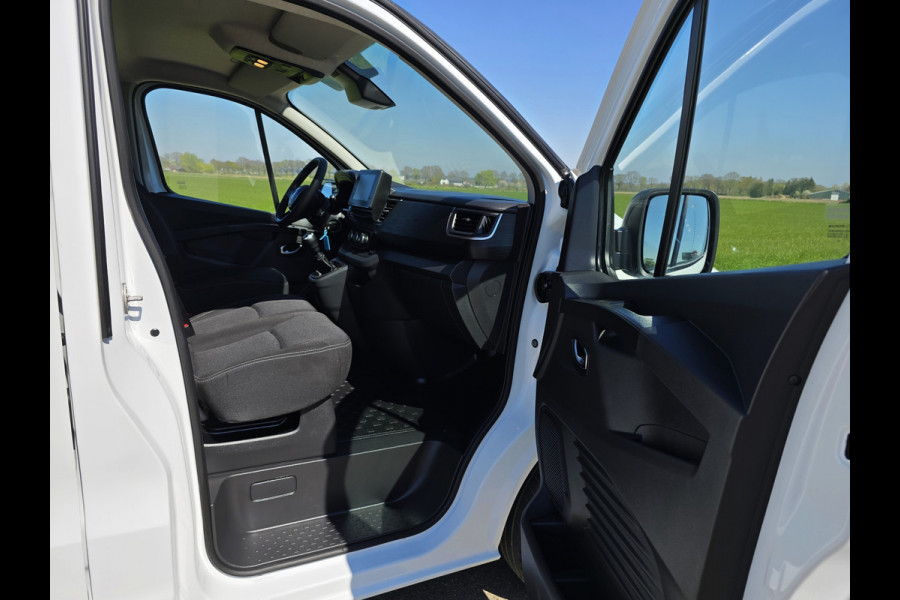 Renault Trafic 2.0 dCi T30 L2 H1 - Euro 6 - 130 Pk - Navi - ParkeerCamera - Airco