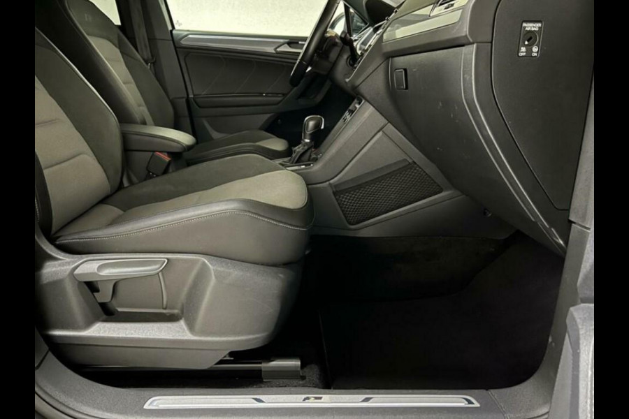 Volkswagen Tiguan 1.4 TSI ACT 2X R-Line Pano Virtual Trekh