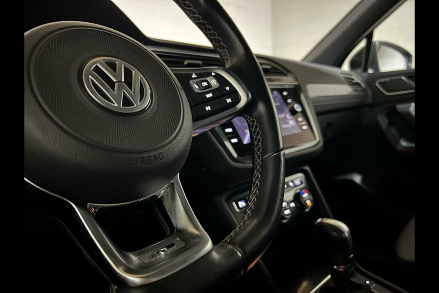 Volkswagen Tiguan 1.4 TSI ACT 2X R-Line Pano Virtual Trekh