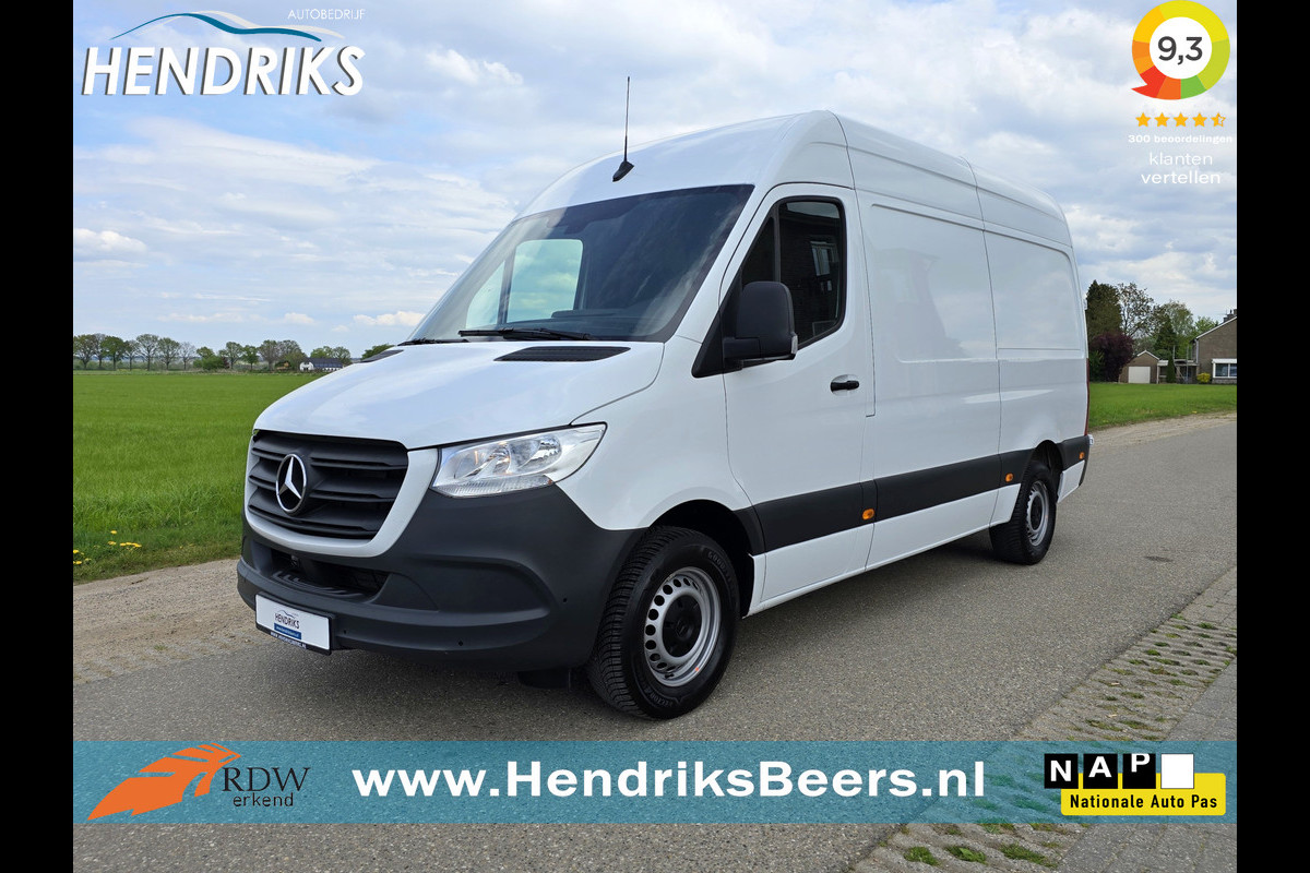 Mercedes-Benz Sprinter 317 1.9 CDI L2 H2 RWD - 170 Pk - Automaat - MBUX - Navi - ParkeerCamera - Stoelverwarming Mercedes-Benz Sprinter 317 1.9 CDI L2 H2 RWD - 170 Pk - Automaat - MBUX - Navi - ParkeerCamera - Stoelverwarming