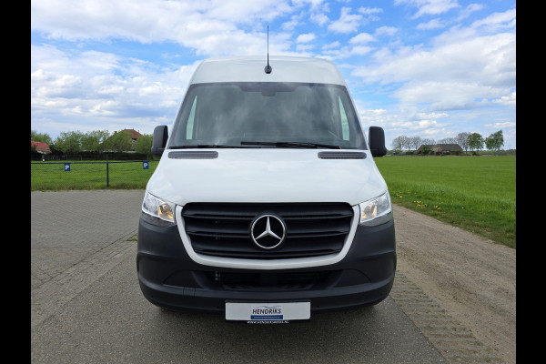 Mercedes-Benz Sprinter 317 1.9 CDI L2 H2 RWD - 170 Pk - Automaat - MBUX - Navi - ParkeerCamera - Stoelverwarming
