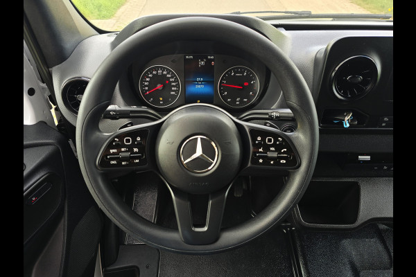 Mercedes-Benz Sprinter 317 1.9 CDI L2 H2 RWD - 170 Pk - Automaat - MBUX - Navi - ParkeerCamera - Stoelverwarming