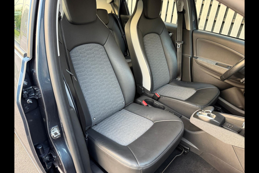 Renault ZOE R110 Life 52 kWh Camera / Led / Navigatie