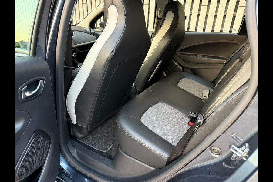 Renault ZOE R110 Life 52 kWh Camera / Led / Navigatie