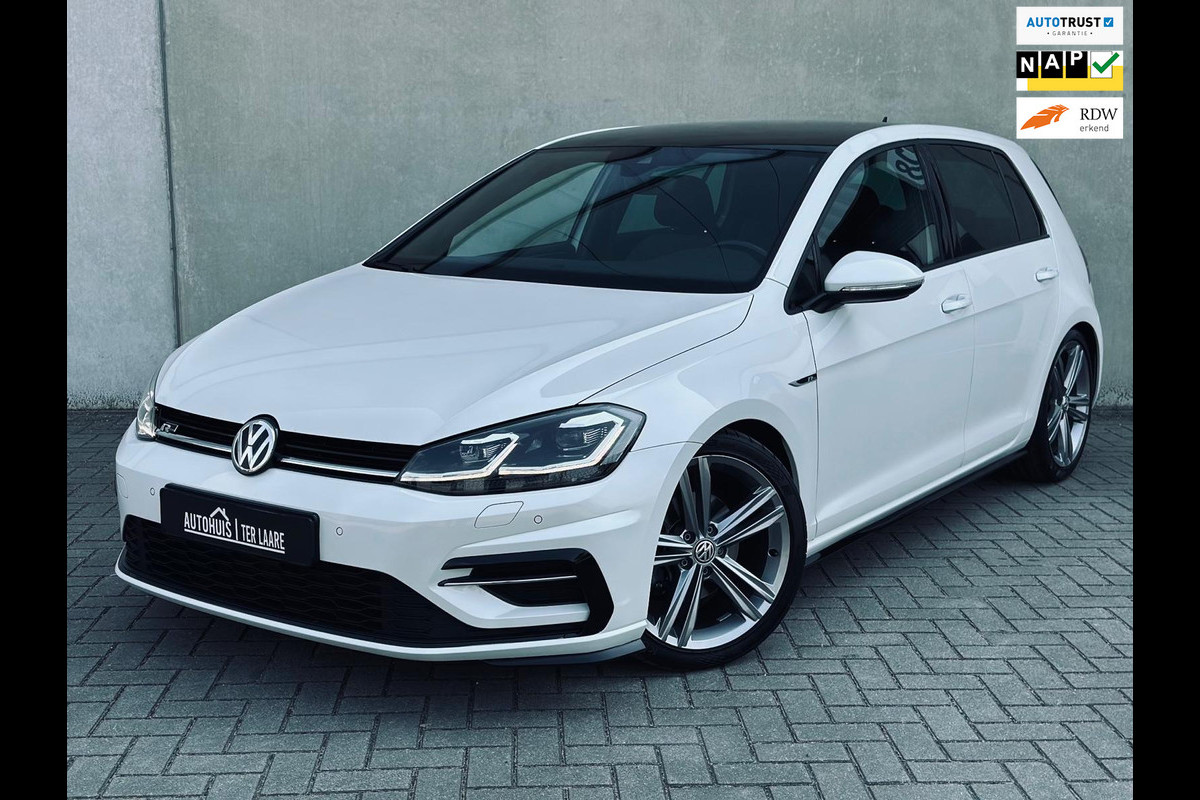 Volkswagen Golf 1.5 TSI 3x R-Line DSG Virtual Carplay LED 18'' Volkswagen Golf 1.5 TSI 3x R-Line DSG Virtual Carplay LED 18''