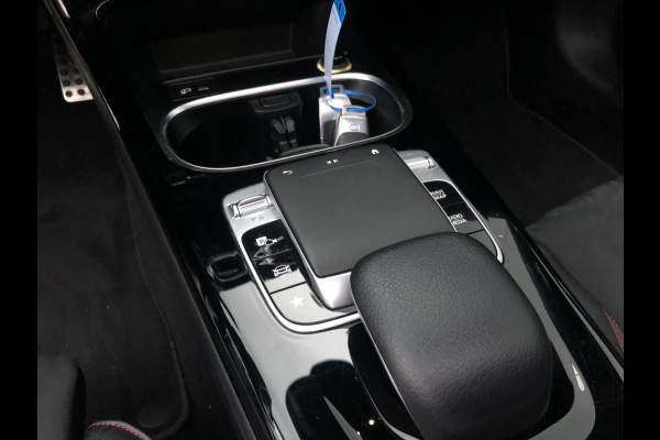 Mercedes-Benz A-Klasse 200 Bns Sol. AMG m2020 Pano/Widescreen/Navi/Pdc/CrControl