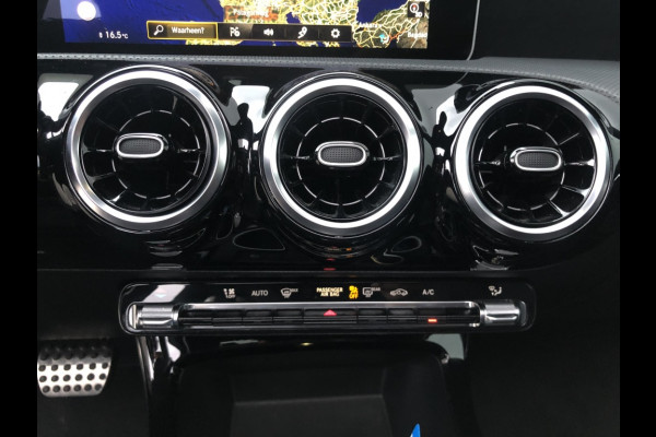 Mercedes-Benz A-Klasse 200 Bns Sol. AMG m2020 Pano/Widescreen/Navi/Pdc/CrControl