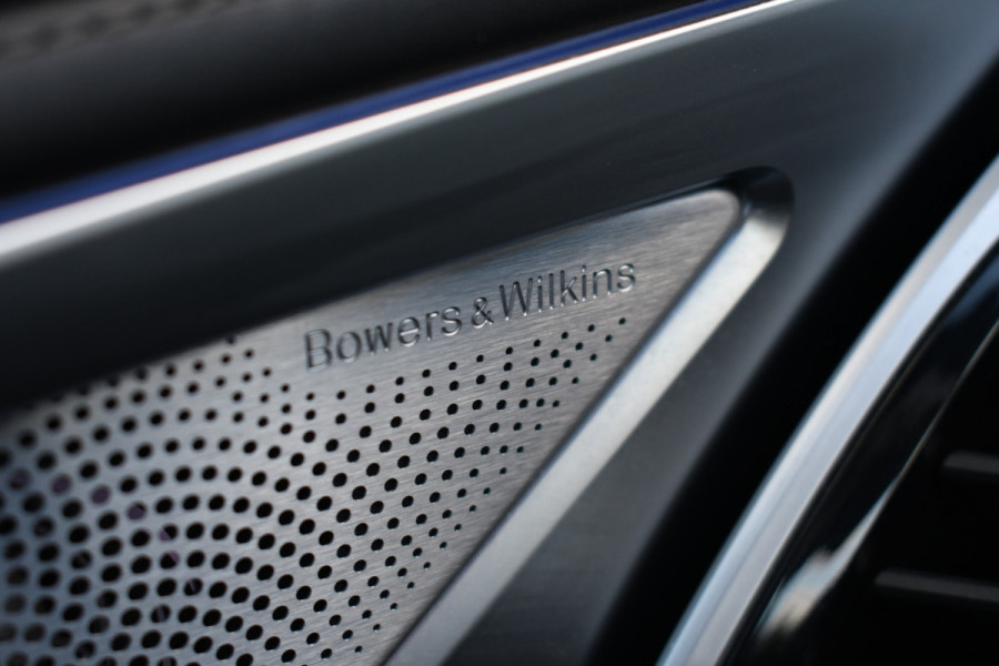 BMW 8 Serie M850i xDrive B&W Stoelvent Soft-Close ACC 360 HUD 4WS