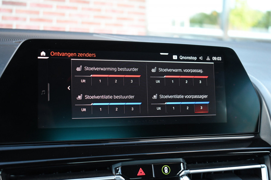 BMW 8 Serie M850i xDrive B&W Stoelvent Soft-Close ACC 360 HUD 4WS