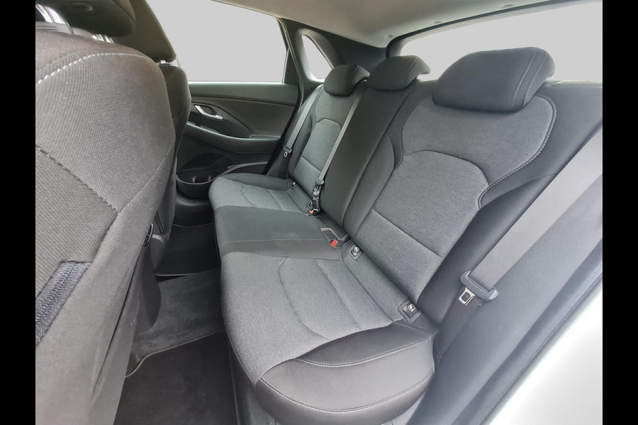 Hyundai i30 1.0 T-GDi MHEV Comfort | 120PK | Apple Carplay/Android Auto | cruise control | climate control | stoel- stuurverwarming