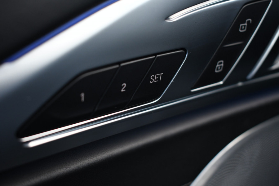 BMW 8 Serie M850i xDrive B&W Stoelvent Soft-Close ACC 360 HUD 4WS