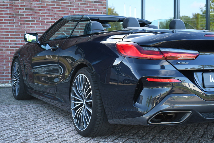 BMW 8 Serie M850i xDrive B&W Stoelvent Soft-Close ACC 360 HUD 4WS