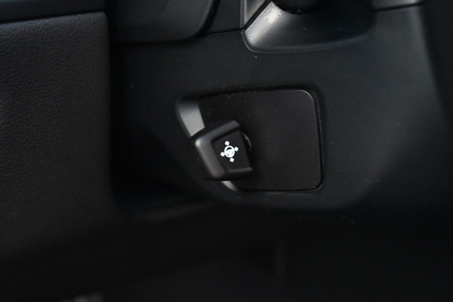 BMW 8 Serie M850i xDrive B&W Stoelvent Soft-Close ACC 360 HUD 4WS