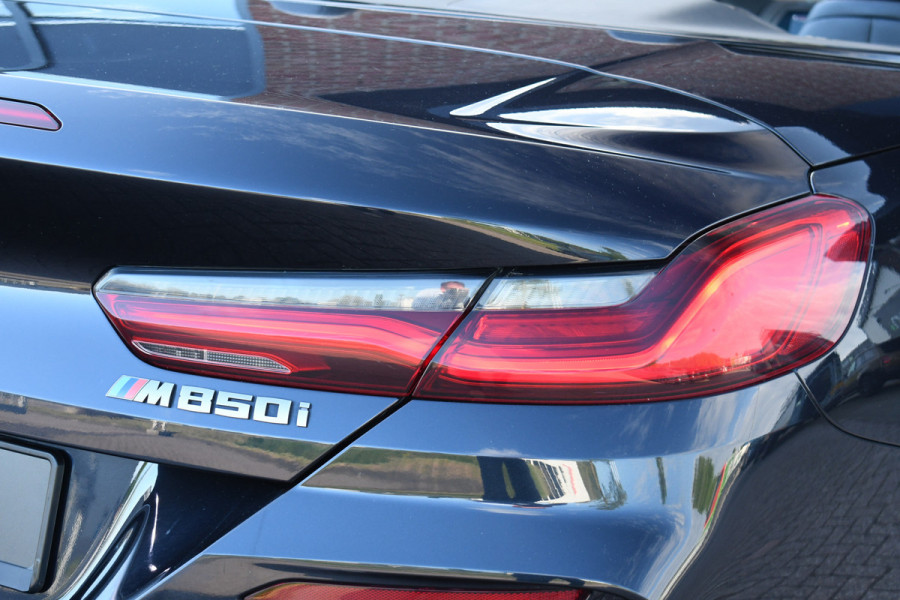 BMW 8 Serie M850i xDrive B&W Stoelvent Soft-Close ACC 360 HUD 4WS