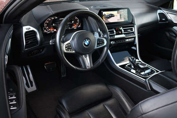 BMW 8 Serie M850i xDrive B&W Stoelvent Soft-Close ACC 360 HUD 4WS