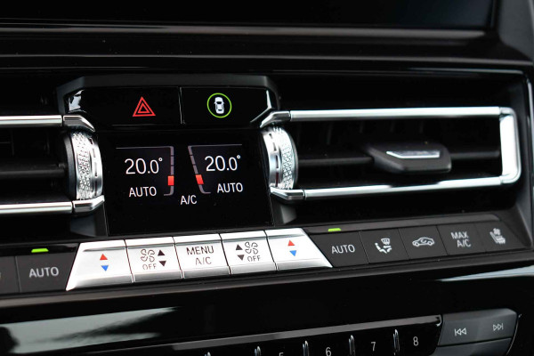 BMW 8 Serie M850i xDrive B&W Stoelvent Soft-Close ACC 360 HUD 4WS