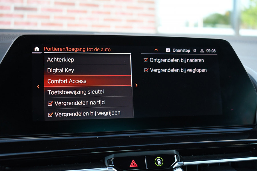 BMW 8 Serie M850i xDrive B&W Stoelvent Soft-Close ACC 360 HUD 4WS