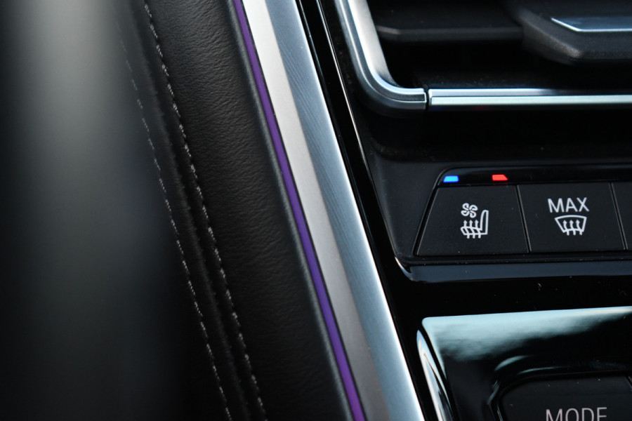 BMW 8 Serie M850i xDrive B&W Stoelvent Soft-Close ACC 360 HUD 4WS