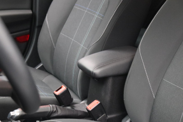 Ford Fiesta 1.0 EcoBoost *Titanium* Carplay Trekhaak Climate-control Cruise
