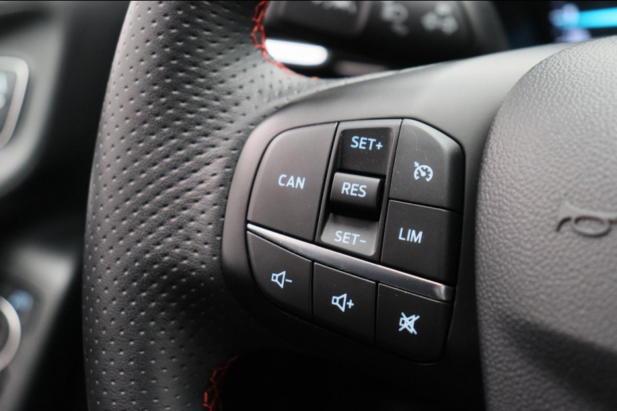 Ford Fiesta 1.0 EcoBoost *Titanium* Carplay Trekhaak Climate-control Cruise