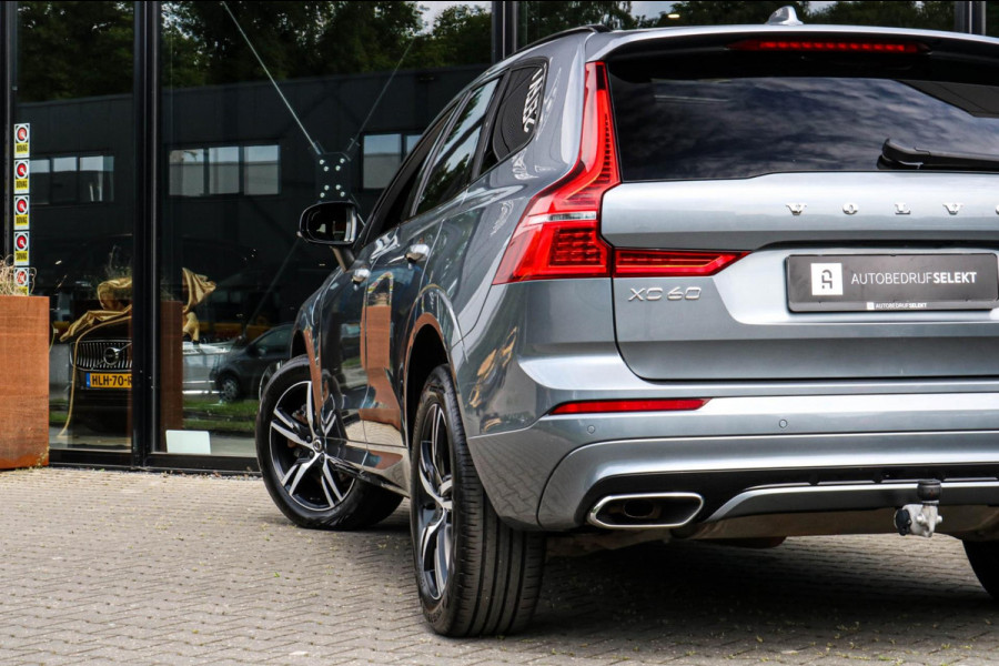 Volvo XC60 2.0 Recharge T8 R-Design - PANO - TREKHAAK - VOL!!!!