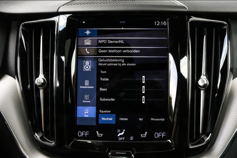 Volvo XC60 2.0 Recharge T8 R-Design - PANO - TREKHAAK - VOL!!!!
