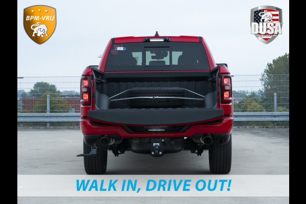 Dodge Ram 1500 | Laramie | Premium Night | 3.0L I6 Hurricane | Crew Cab | 4X4 | Panorama | LPG | 14,4-inch Touchscreen | Passenger Display | INCL BPM-VOORDEEL Getoonde accessoires zijn verkrijgbaar tegen meerprijs