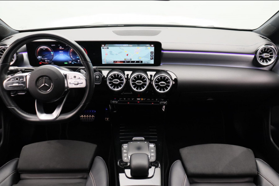 Mercedes-Benz CLA-Klasse Shooting Brake 250 e AMG LINE *FACELIFT* Apple car play Stoelverwarming Camera